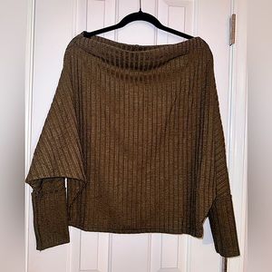 Emory Park Wide Neck sweater Greenish/Brown with doberman sleeves long cuffs, S